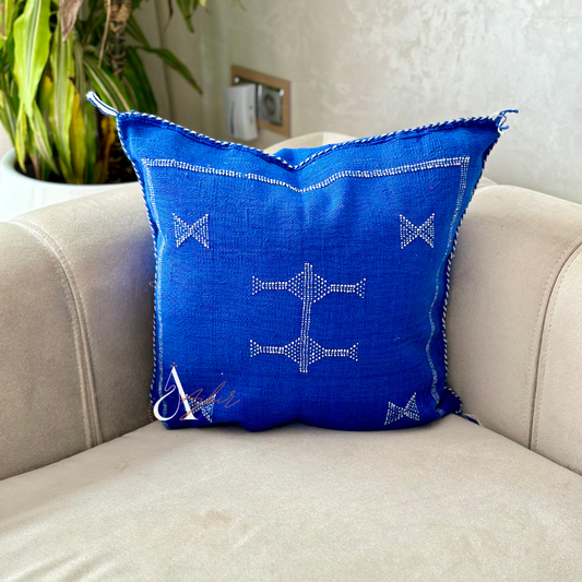 Housse de coussin Sabra (soie de cactus) bleu majorelle
