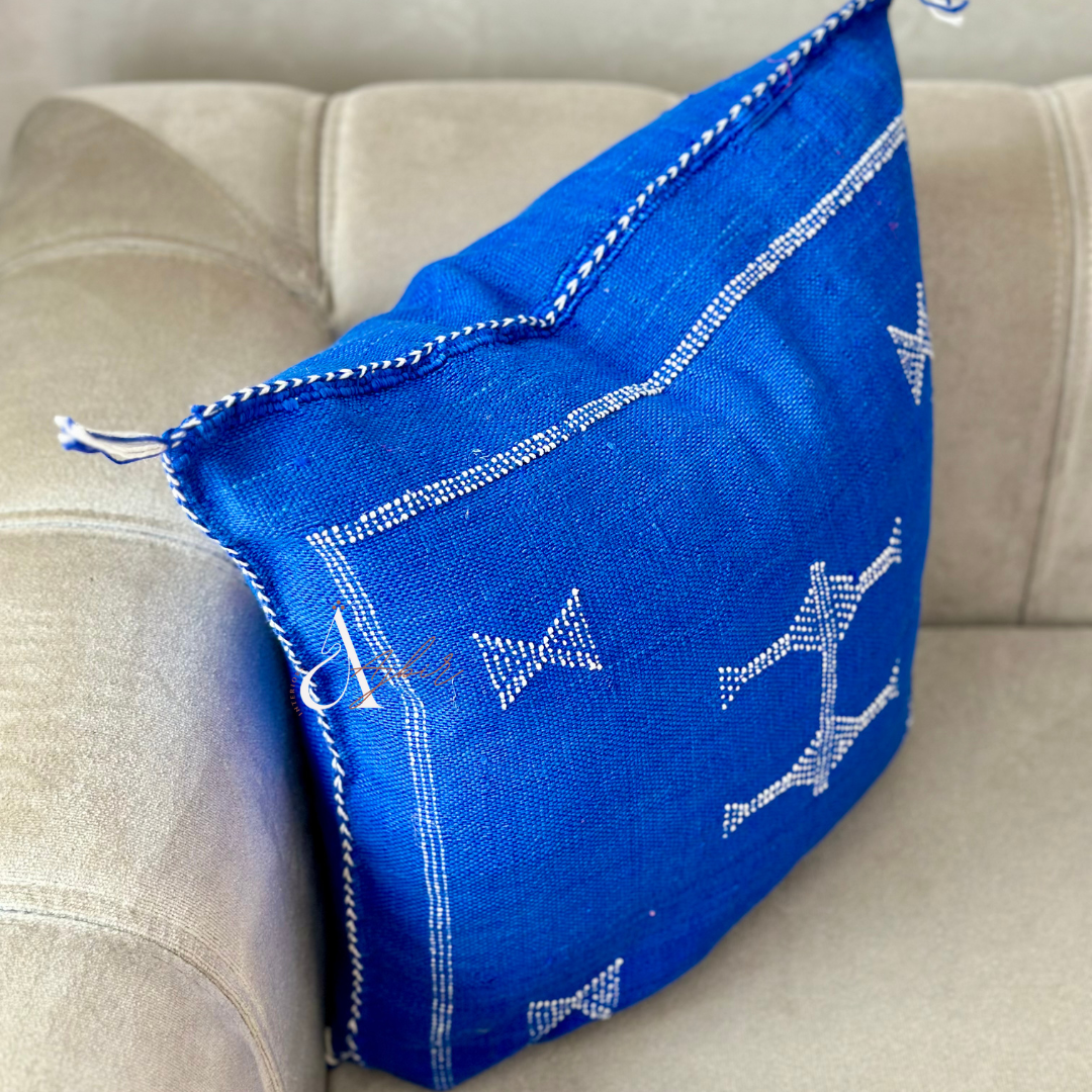 Housse de coussin Sabra (soie de cactus) bleu majorelle
