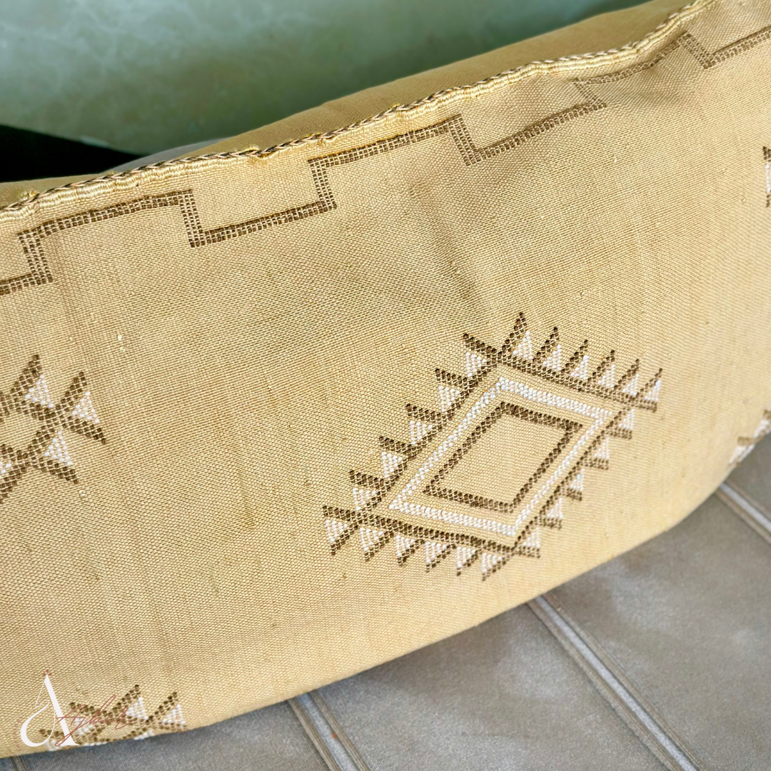 Grande housse de coussin artisanale Sabra (soie de cactus) jaune