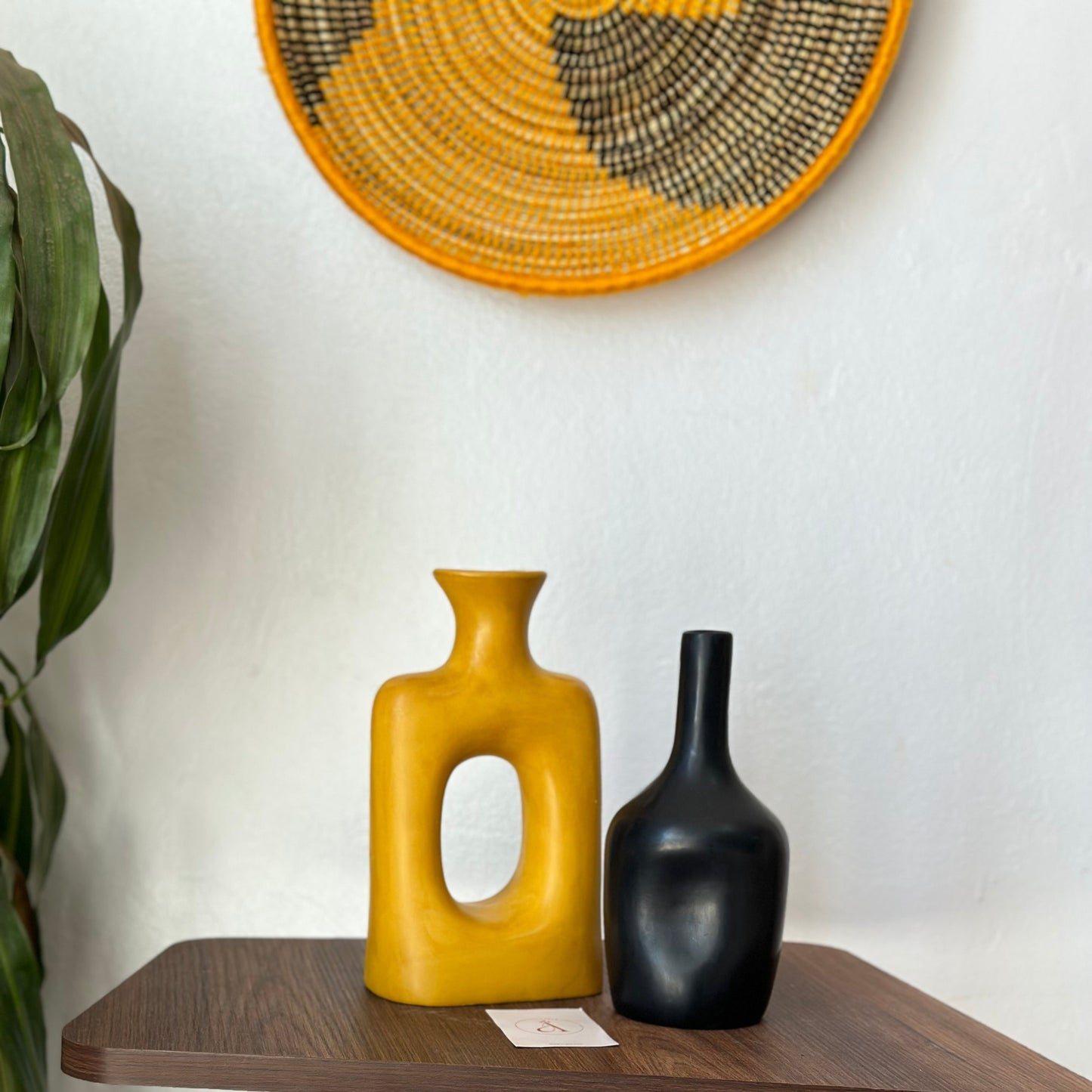 Vase artisanal bouteille noir
