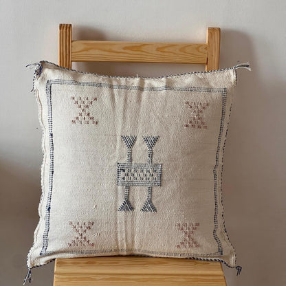 Housse de coussin Sabra (soie de cactus) crème et rose