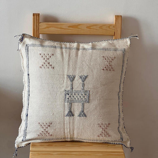 Housse de coussin Sabra (soie de cactus) crème et rose