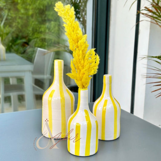 Vase bouteille jaune rayé