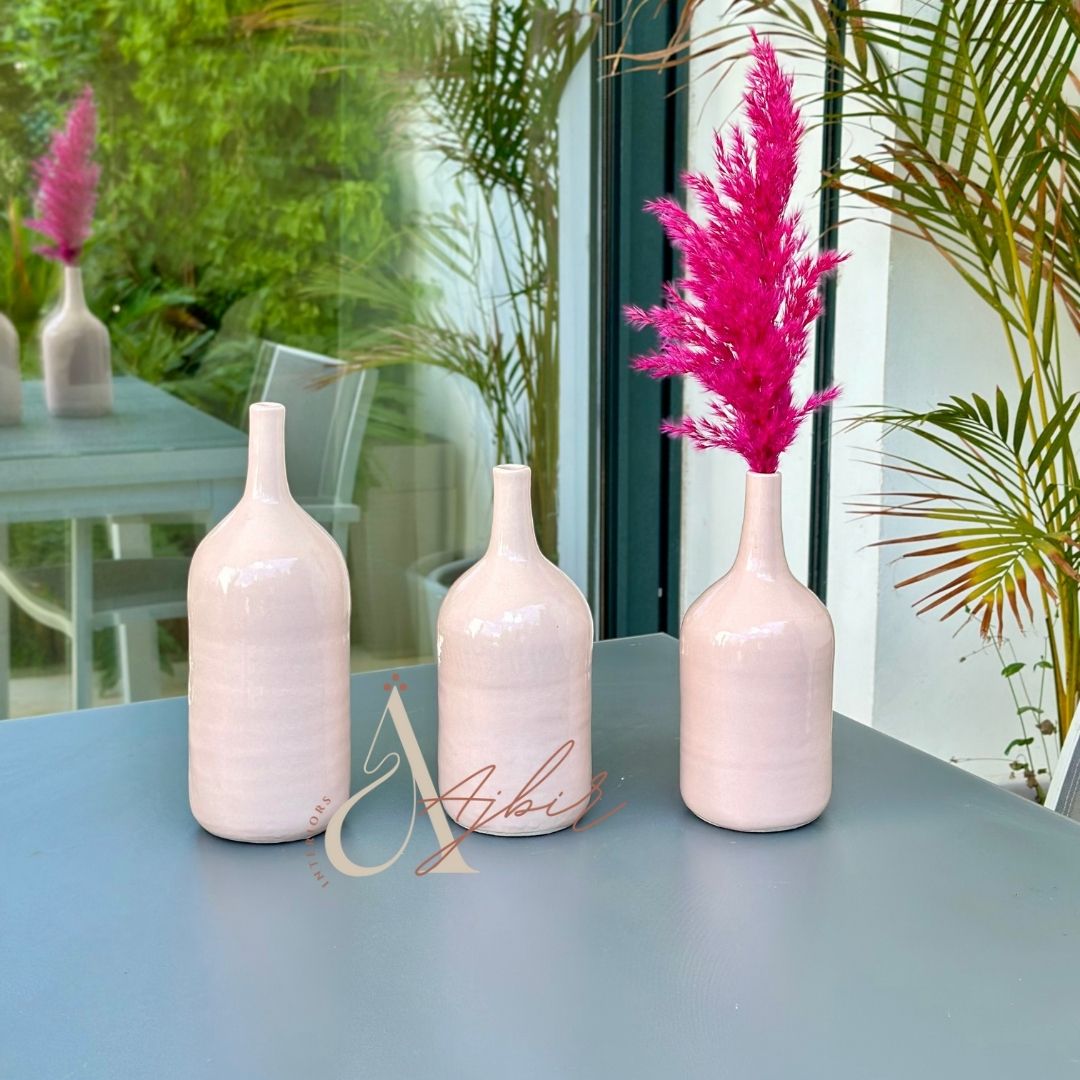 Vase artisanal bouteille moyen rose bébé